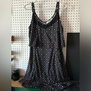 Cute black and white dress from Cato Size Medium